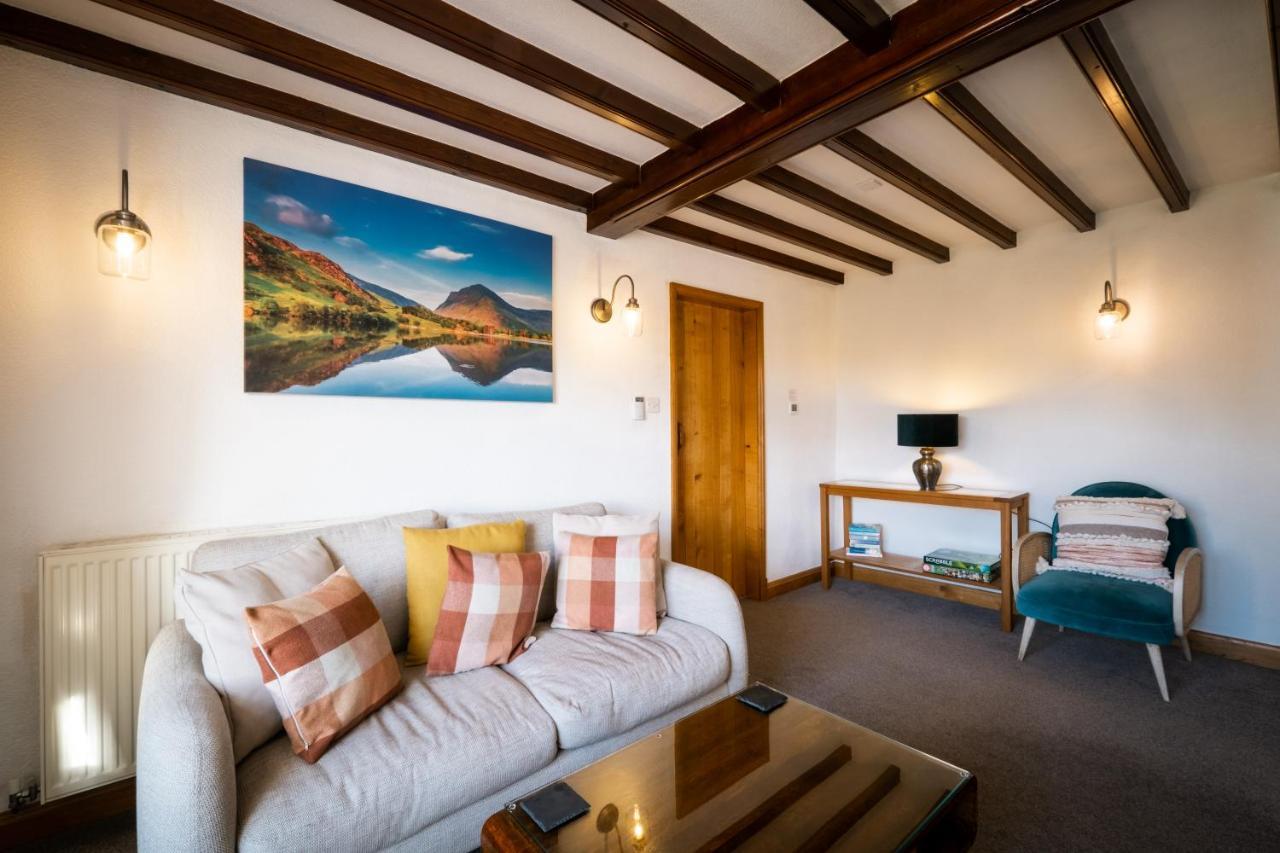 Stunning Cottage Grade 2 Listed With Parking And Hot Tub Bowness-on-Windermere Exteriör bild